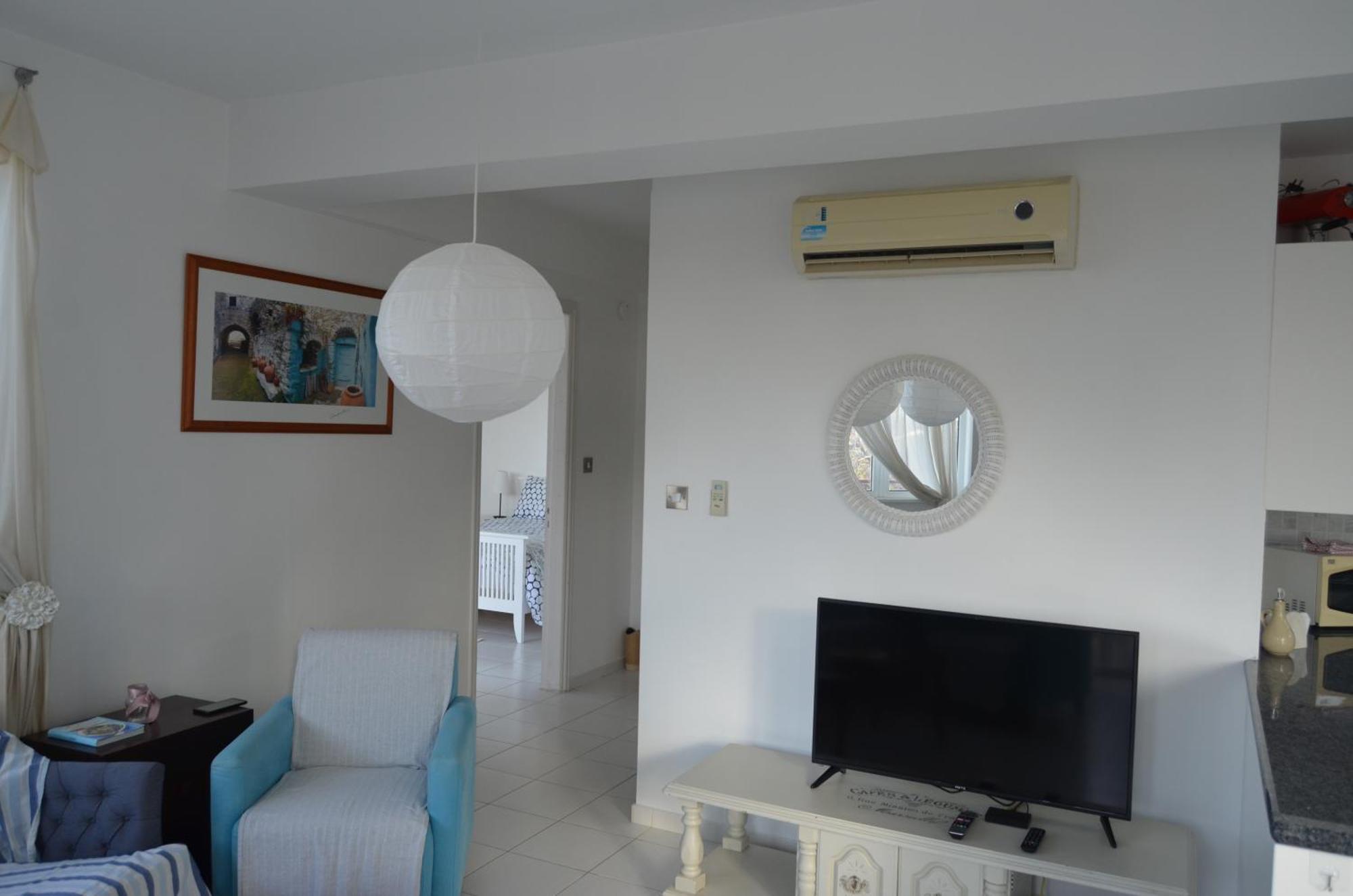 Mia'S Cove Apartamento Pafos Exterior foto